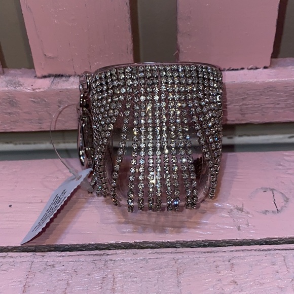 Gorgeous Dangling Rhinestones Pocketbac Holder - Picture 3 of 4